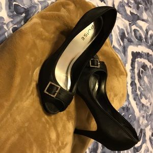 Shoes— 5 inch heel